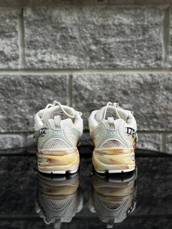 New Balance “DEMONSTRATE” 530 white/cream/burgundy edition