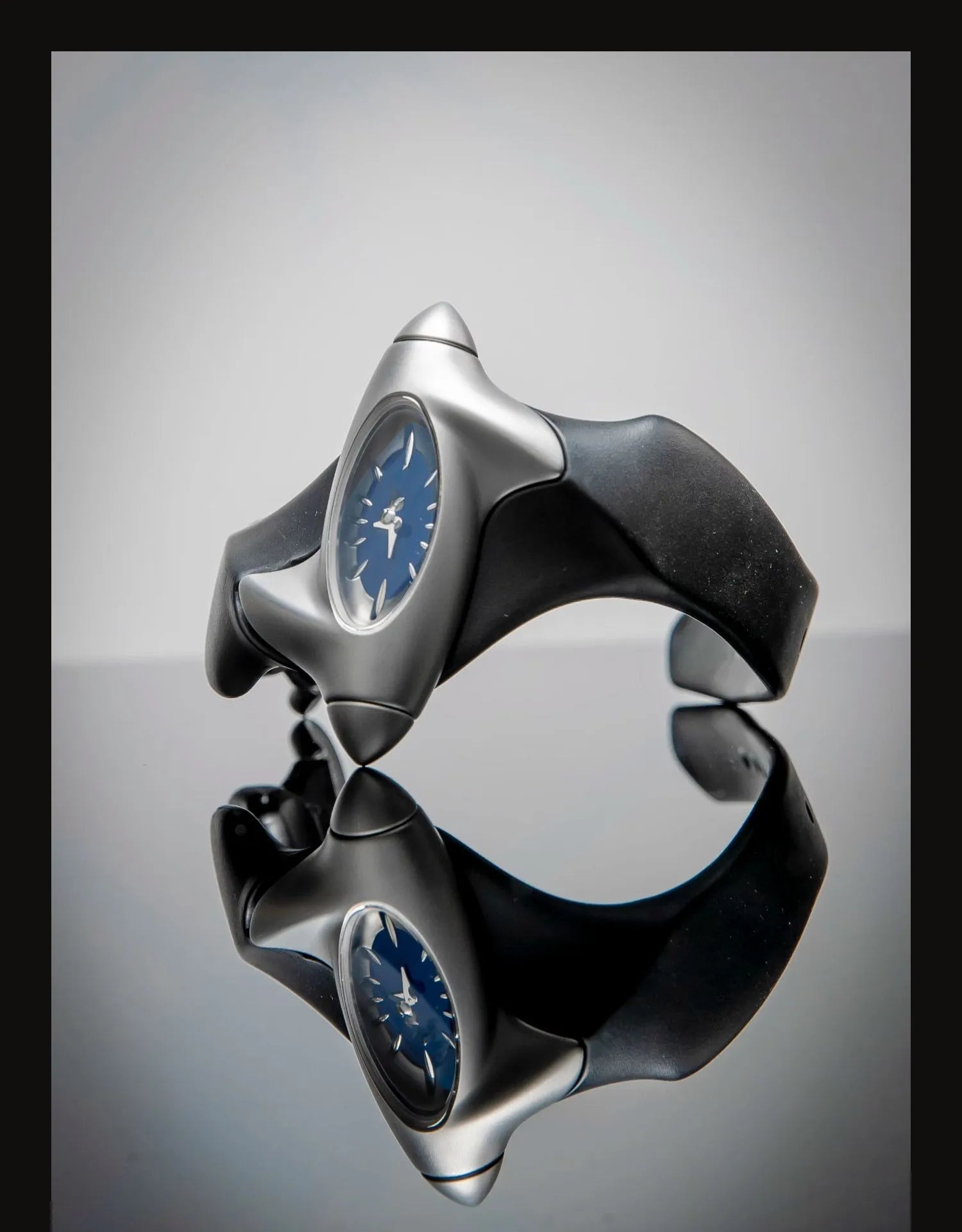 kiosk Original Alien Non   European and American Watch Rare Premium Ins Same Style Niche Design ( 10  days for delivery) with zero advance fully Cash on delivery