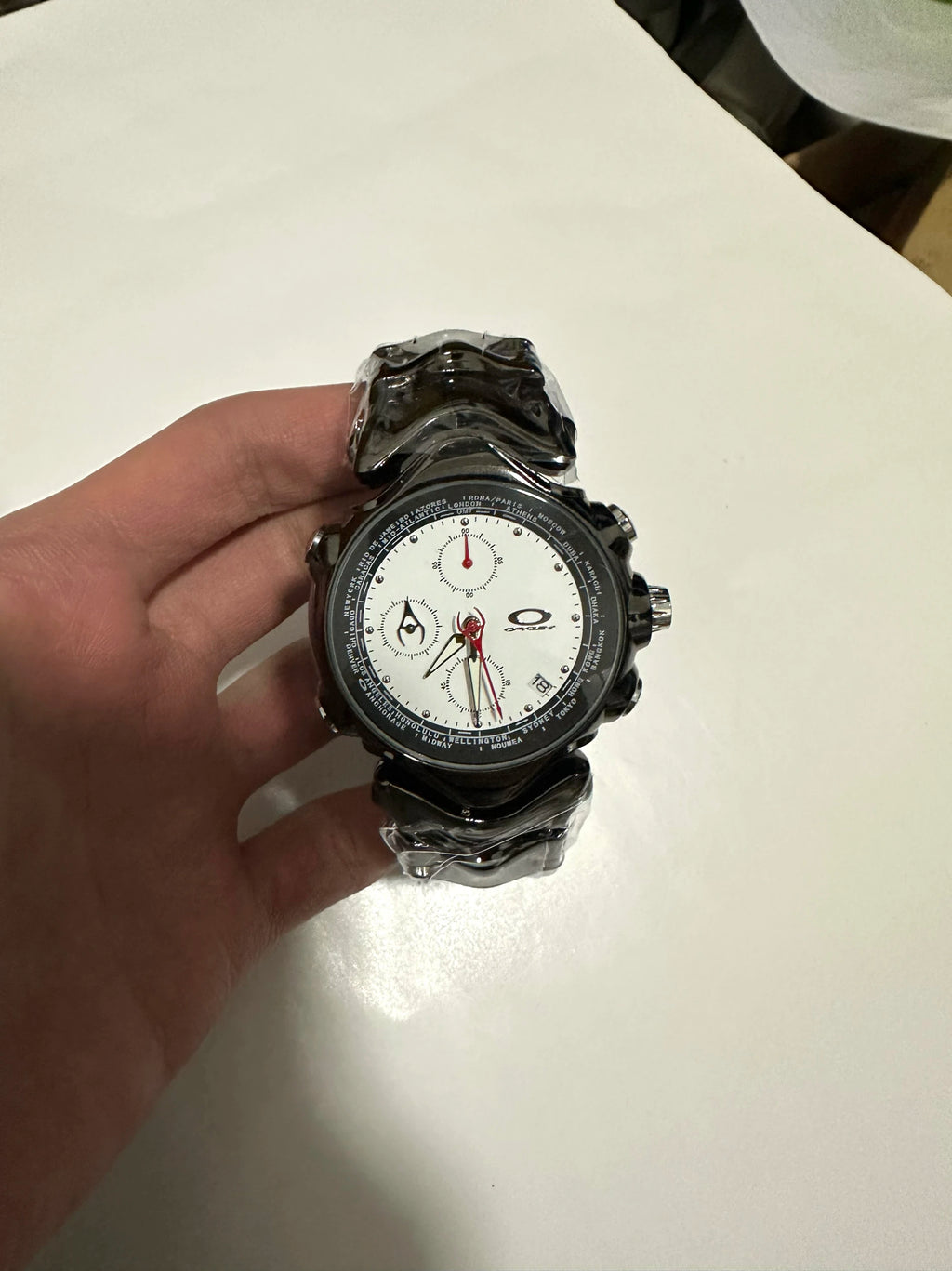 [Spot] vintage three-eye judge y2k millennium watch panda timing special-shaped retro fashion watch