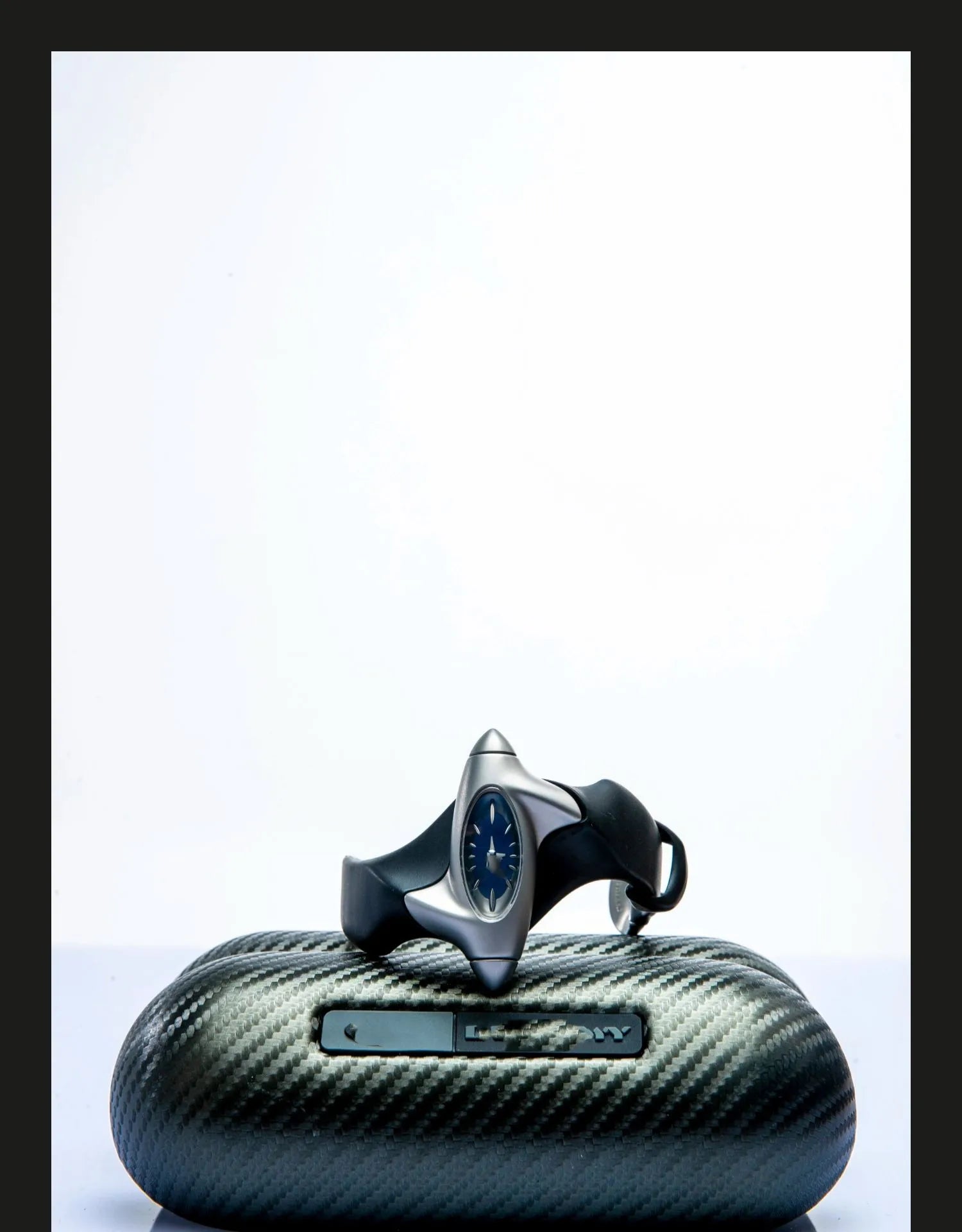 kiosk Original Alien Non   European and American Watch Rare Premium Ins Same Style Niche Design ( 10  days for delivery) with zero advance fully Cash on delivery