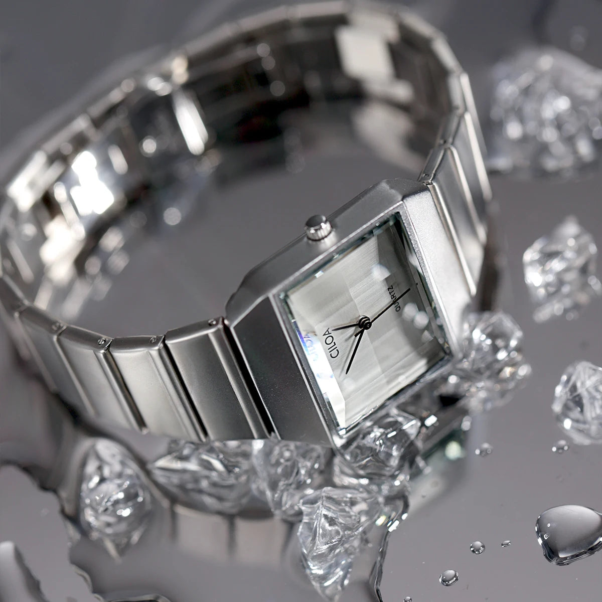 New arrival sugar cube watch for women, small and exquisite high-end luxury niche watch, 2024 new style workplace women's watch