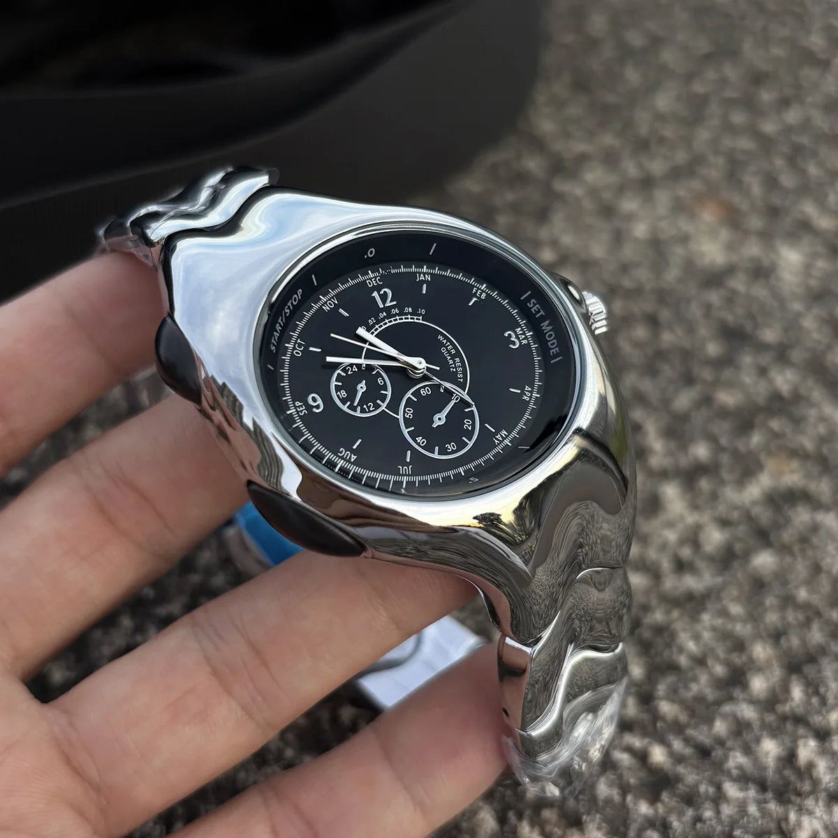 Alien Retro Twisted Case Y2k Quartz Watch Mens Silver Dial Oval Ellipse Special Fashion Unique Design Steel Men Watch AAA Clock