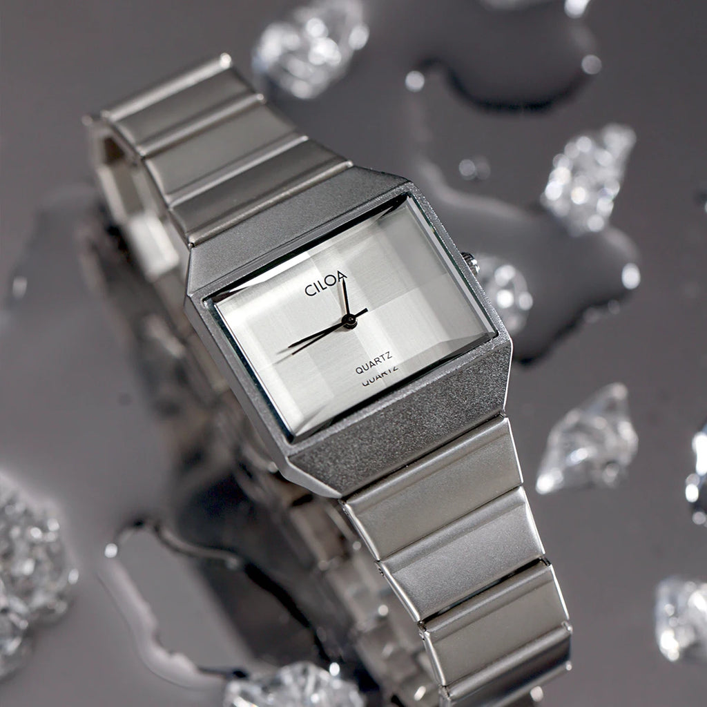 New arrival sugar cube watch for women, small and exquisite high-end luxury niche watch, 2024 new style workplace women's watch