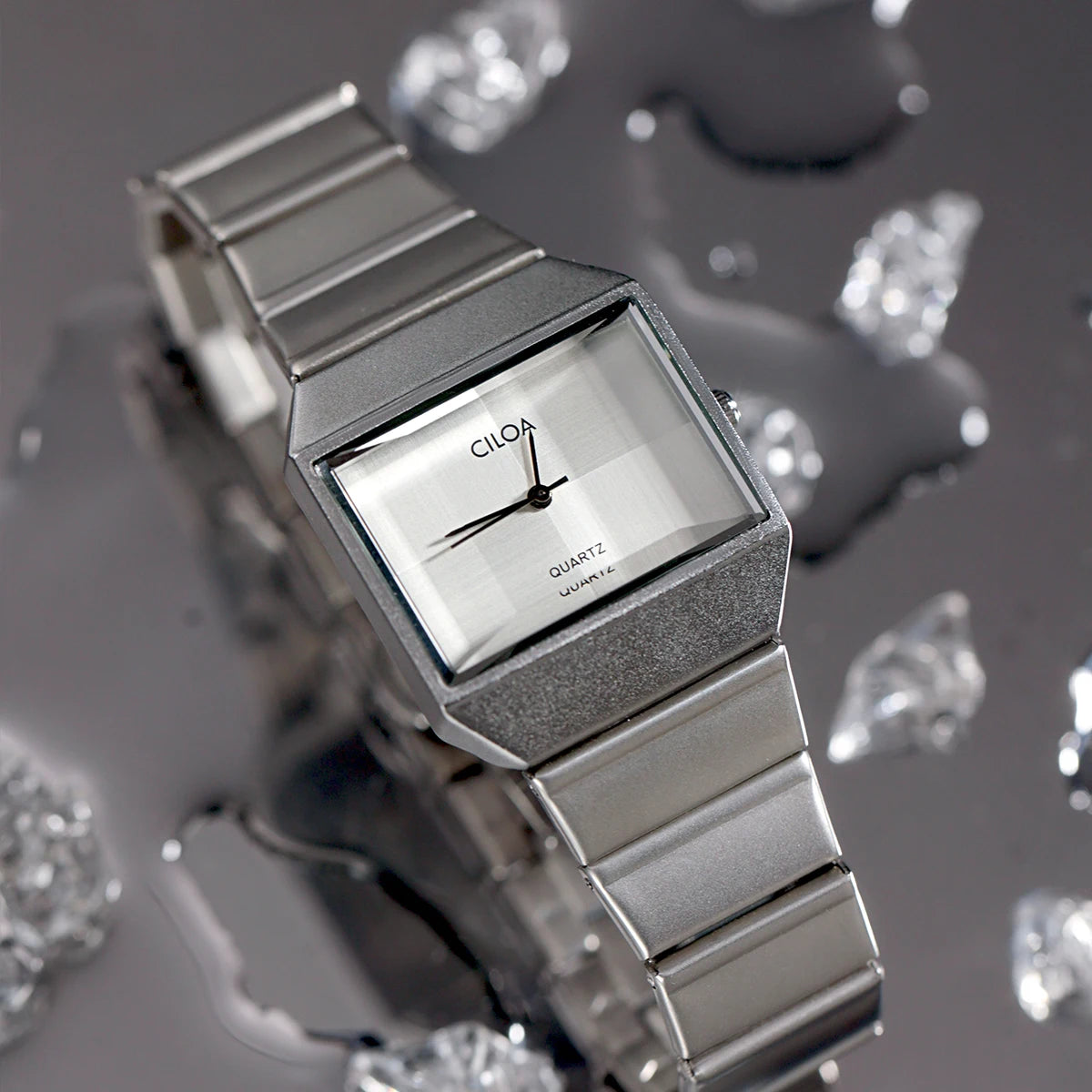 New arrival sugar cube watch for women, small and exquisite high-end luxury niche watch, 2024 new style workplace women's watch